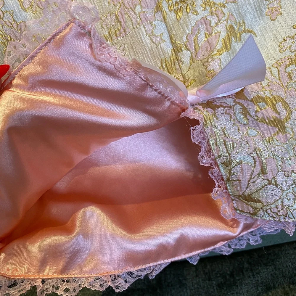 Sugar Thrillz Pink and Gold Floral Brocade mini skirt - Picture 4 of 5